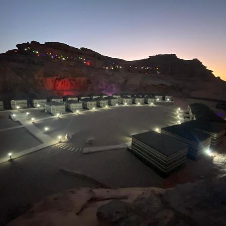 Space Village Luxury Camp Wadi Rum Exteriör bild