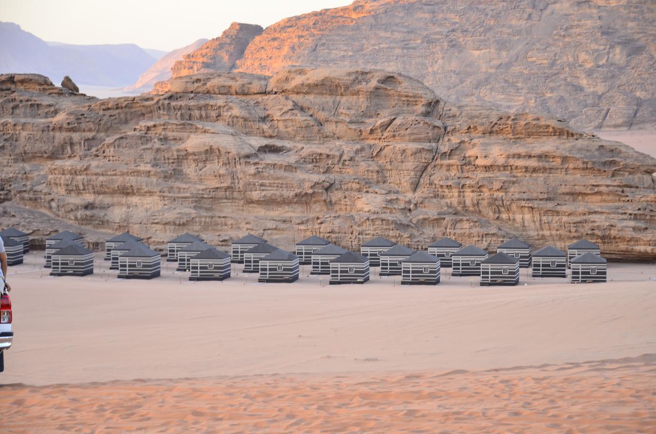 Space Village Luxury Camp Wadi Rum Exteriör bild